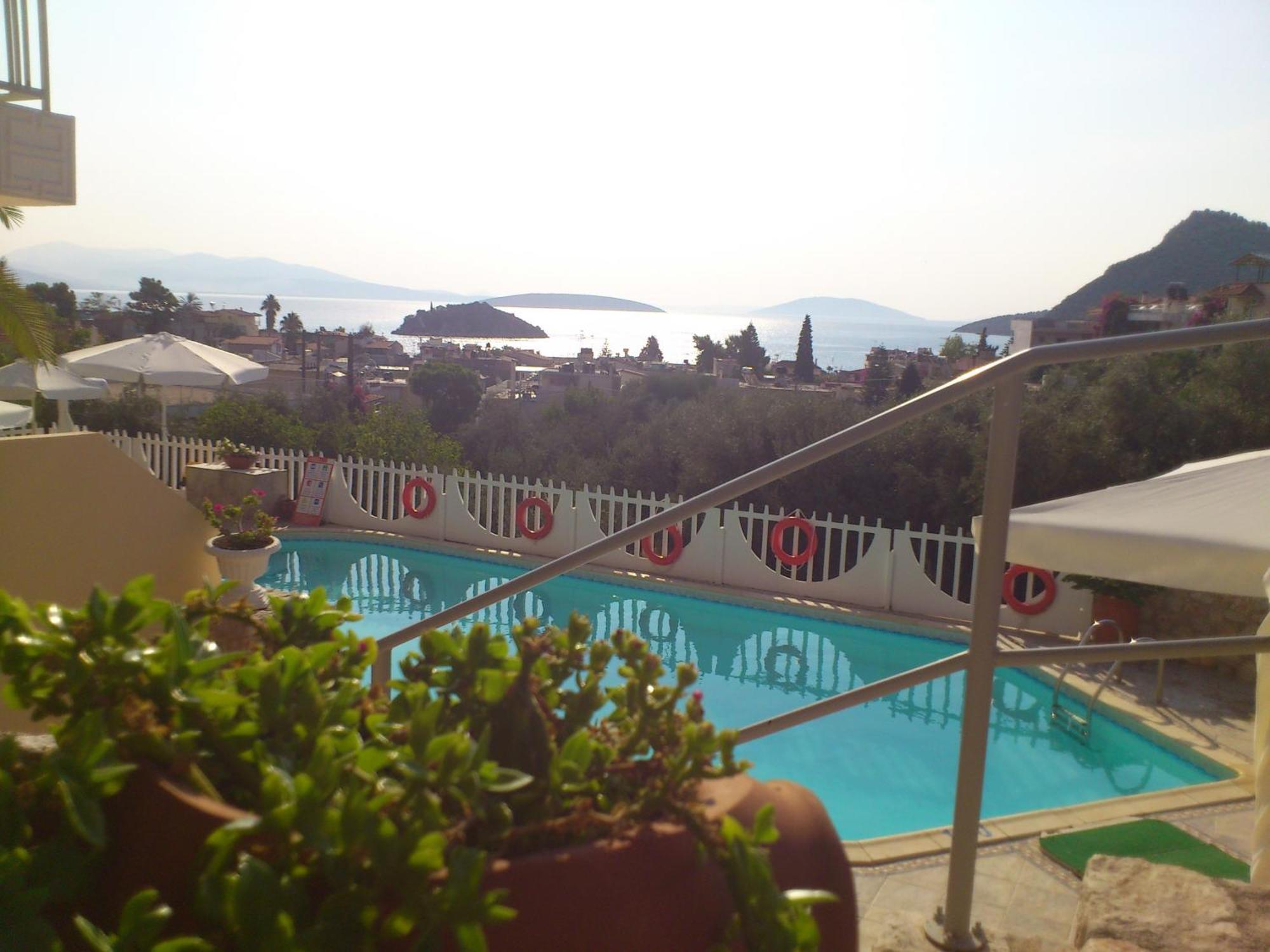 Viaros Hotel Apartments Tolo Bagian luar foto