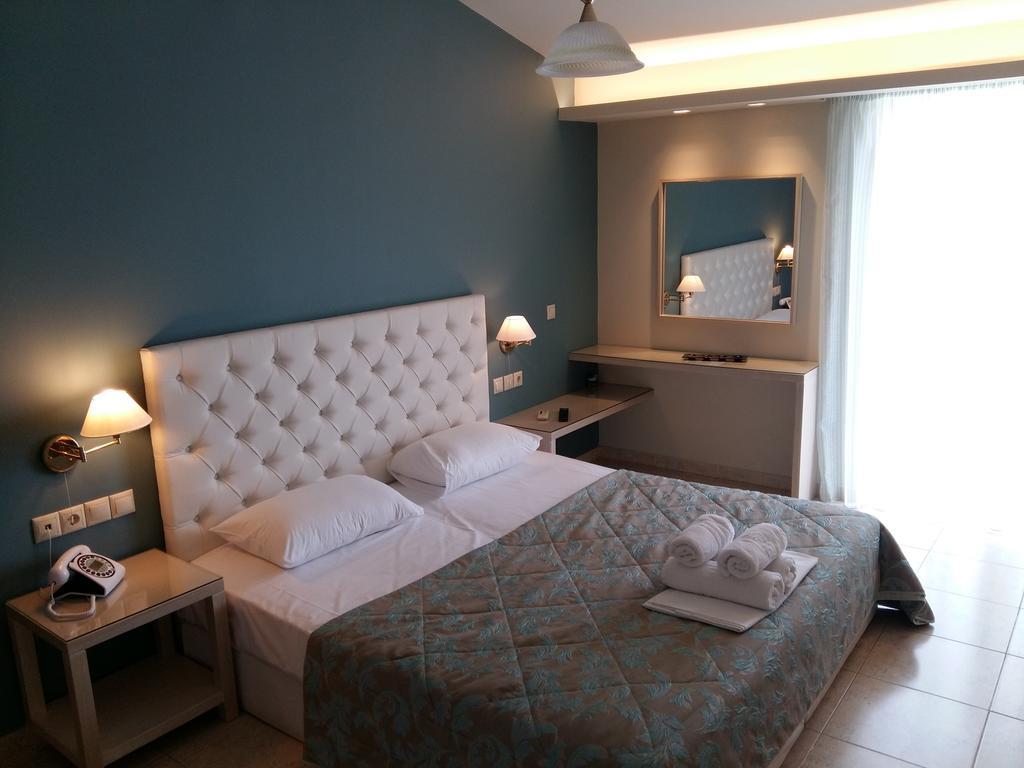 Viaros Hotel Apartments Tolo Bagian luar foto