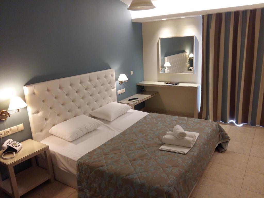Viaros Hotel Apartments Tolo Bagian luar foto