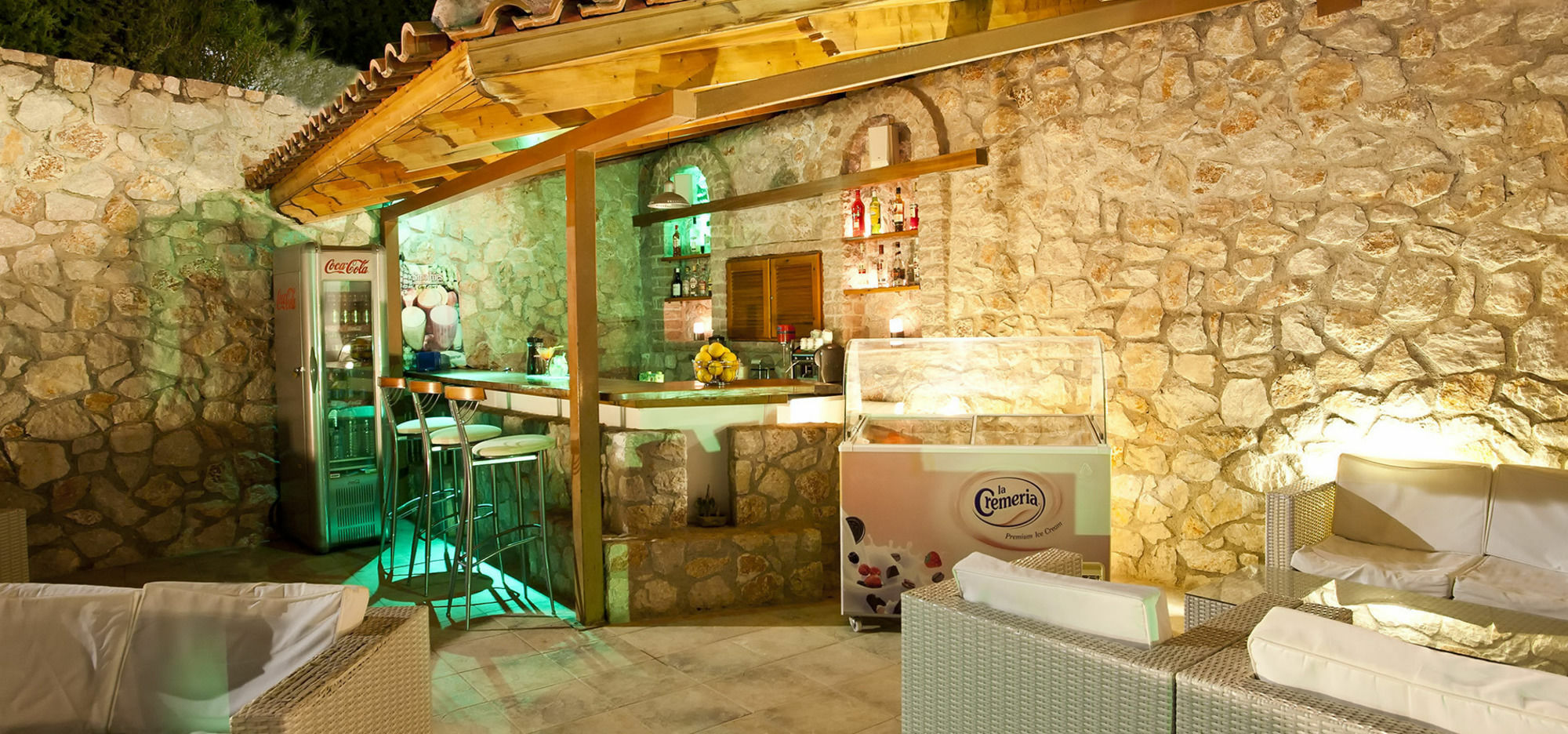 Viaros Hotel Apartments Tolo Bagian luar foto
