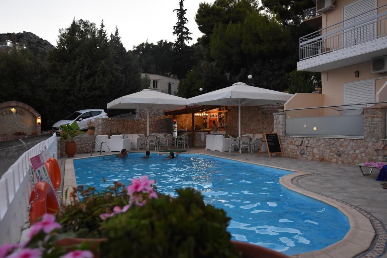 Viaros Hotel Apartments Tolo Bagian luar foto