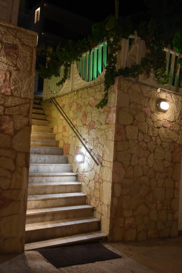 Viaros Hotel Apartments Tolo Bagian luar foto