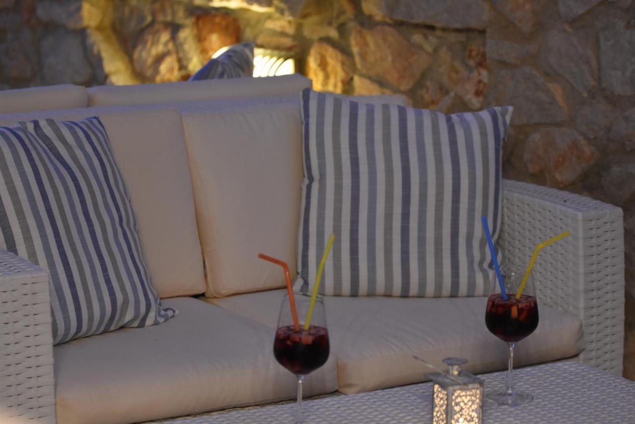Viaros Hotel Apartments Tolo Bagian luar foto